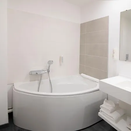 Bomotel Otel 3*