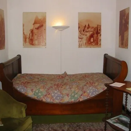 Bomotel